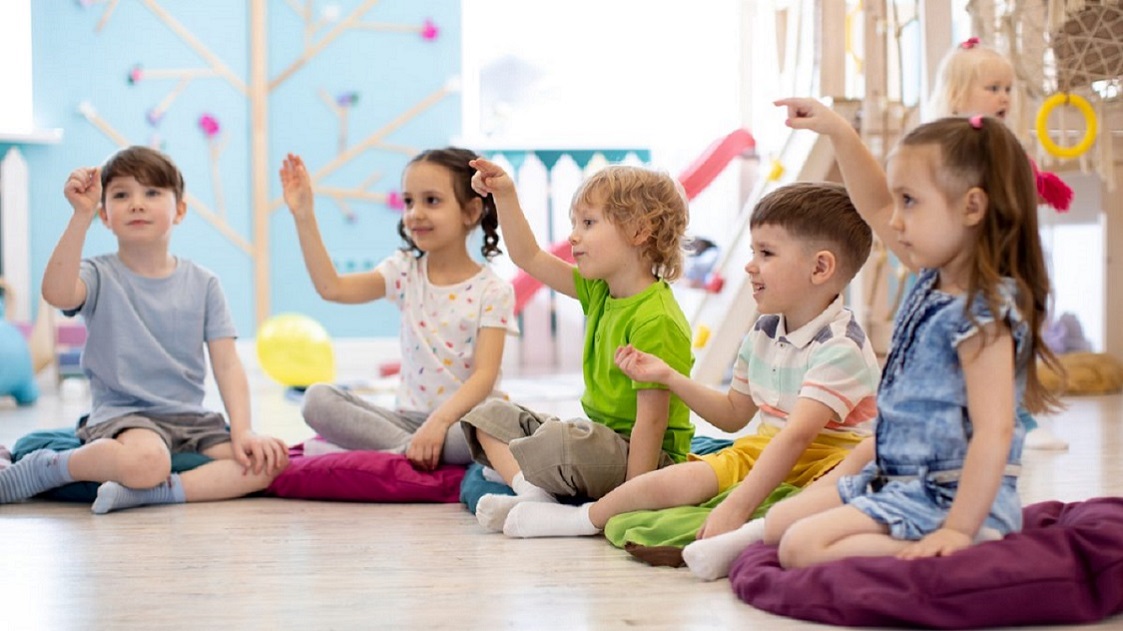 kids playing indoor game