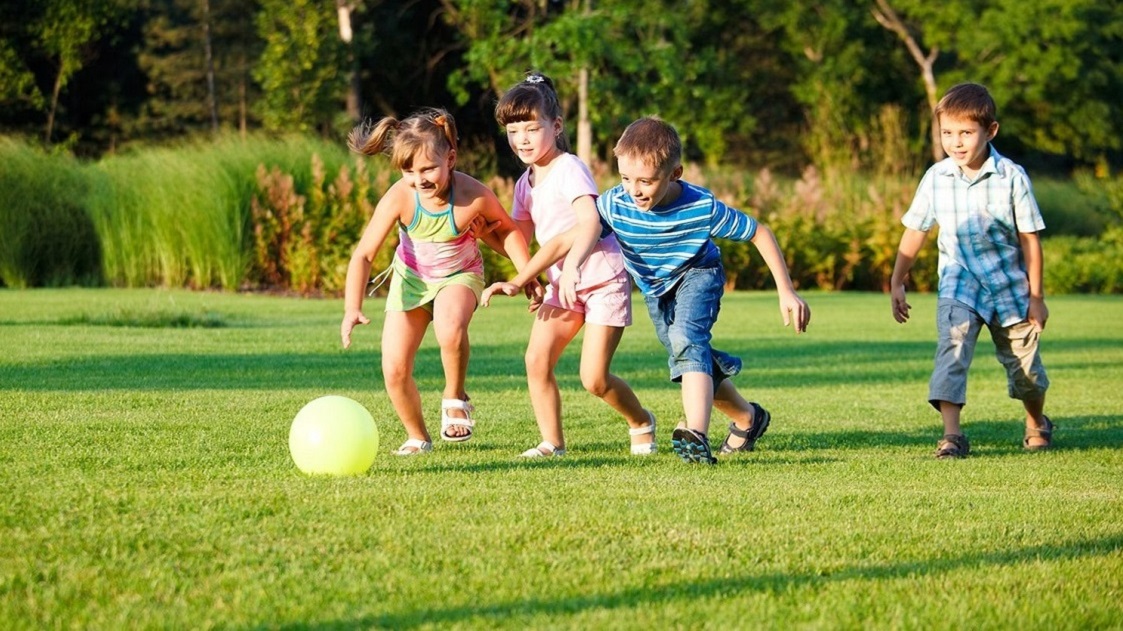 kids playing outdoor